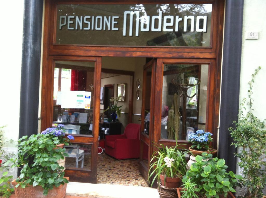 Hotel Pensione Moderna Bonassola Exterior foto